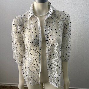 Ember Button floral Topper top shirt 3/4 Sleeve Sheer Flocked  White size M